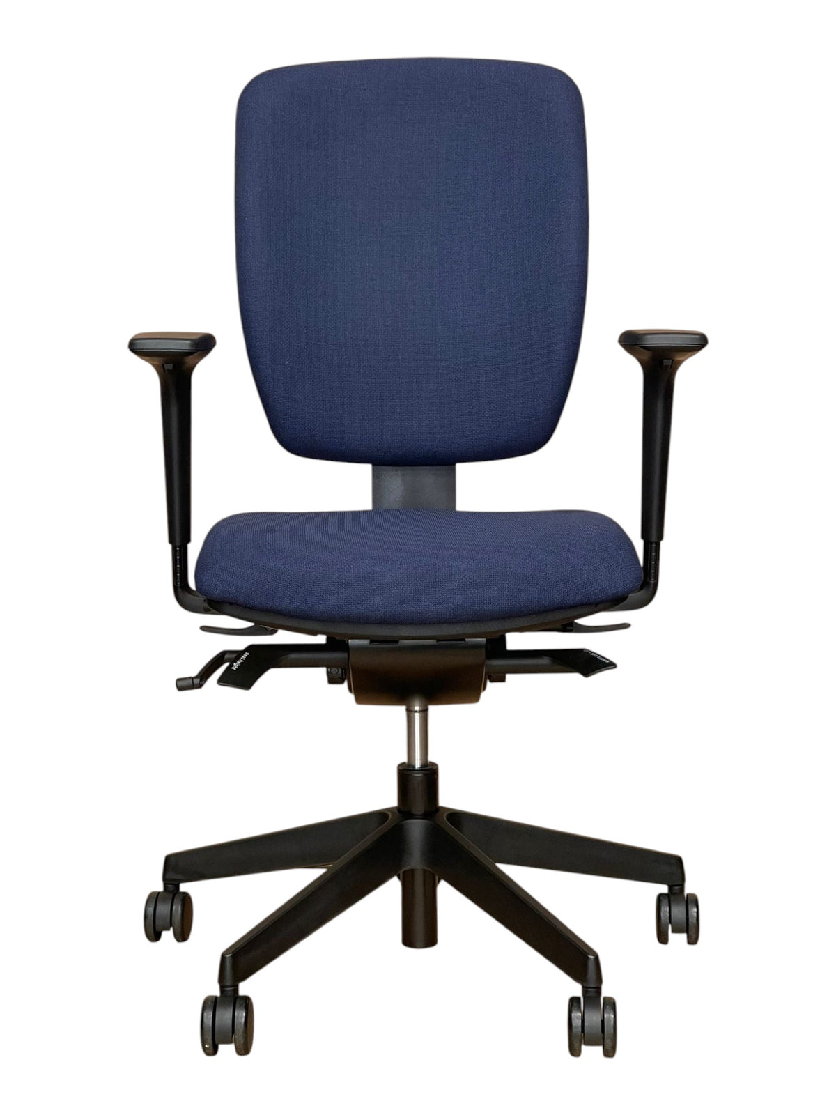 Refurbished Senator Dash Chair – Blue Fabric