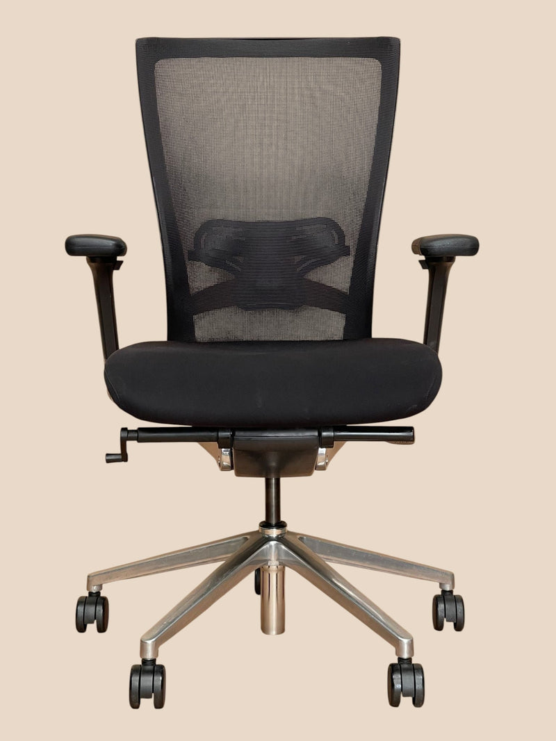Refurbished Office Furniture SIDIZ T50 black ergonomic office chair with mesh back, adjustable arms, and metal base.
