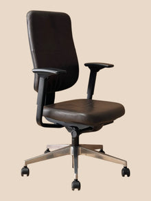 Steelcase Reply Brown Leather Office Chair – Refurbished image 2