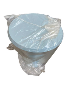 Refurbished Kartell Miss Balù Table & 3 Dr. Glob Chairs – Blue image 3