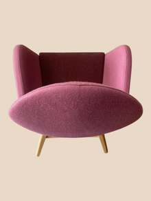 Refurbished Connection Lounge Chairs & Coffee Table – Mauve Set image 7